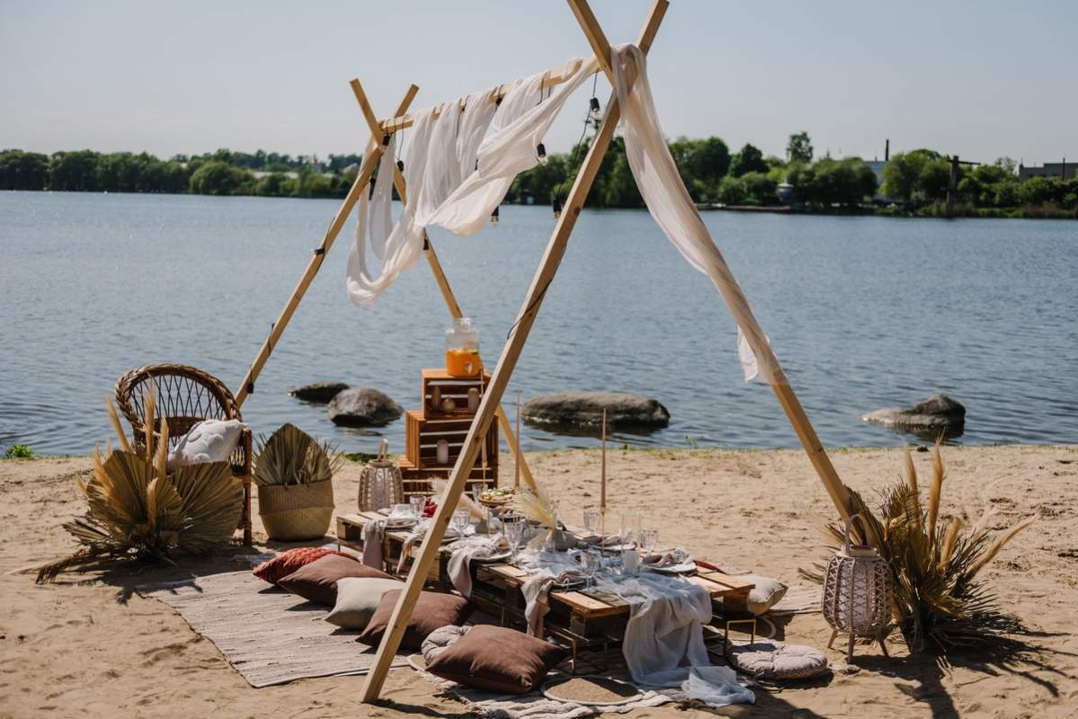 Soirée d'entreprise sur une plage